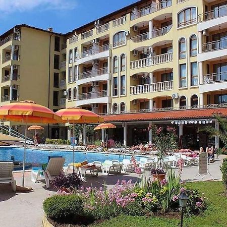 Уютные Апартаменты С Бассейном У Моря В Г. Солнечный Берег Sunny Beach Esterno foto