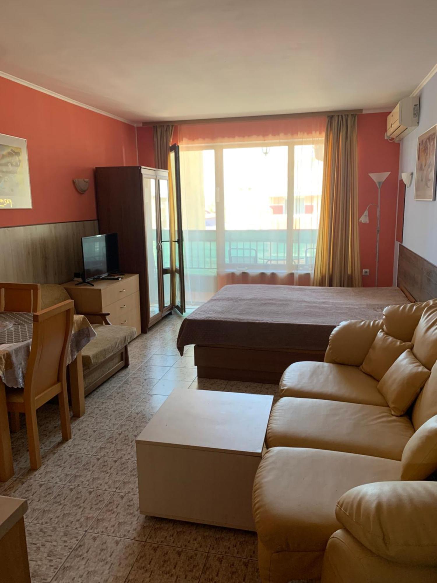Уютные Апартаменты С Бассейном У Моря В Г. Солнечный Берег Sunny Beach Esterno foto